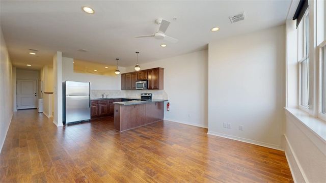 206 North Main Street N 128, Bryan, TX 77803