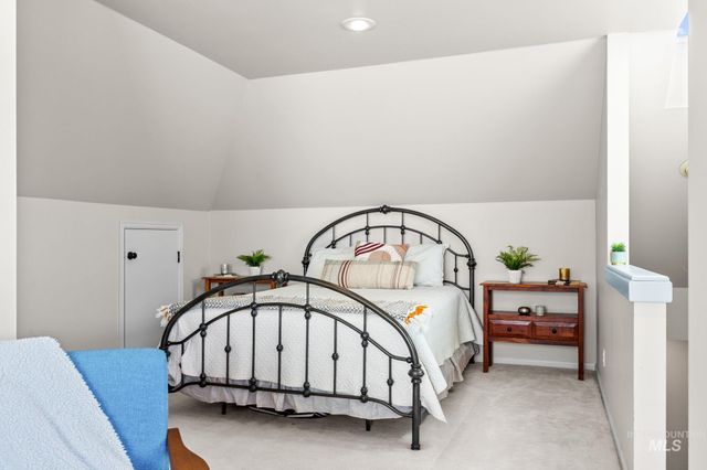 5310 N Quail Summit Way, Boise, ID 83703