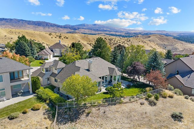 5310 N Quail Summit Way, Boise, ID 83703