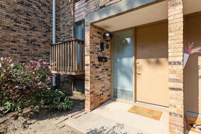 1611 Waxwing Court 1611, Schaumburg, IL 60173