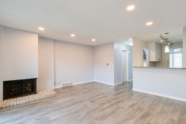 1611 Waxwing Court 1611, Schaumburg, IL 60173