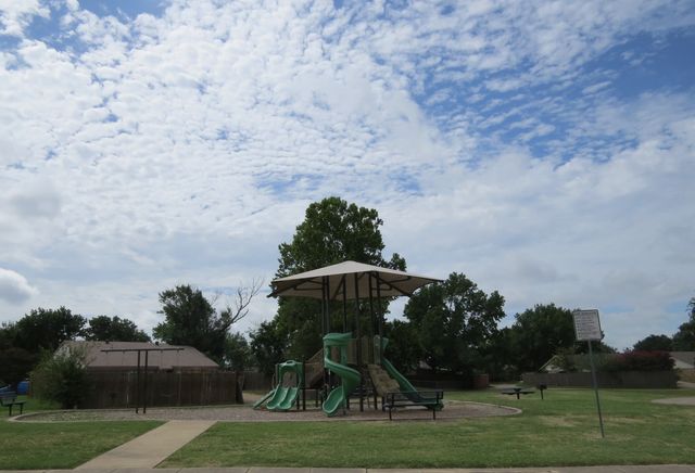 1026 Sanders Drive, Duncanville, TX 75137