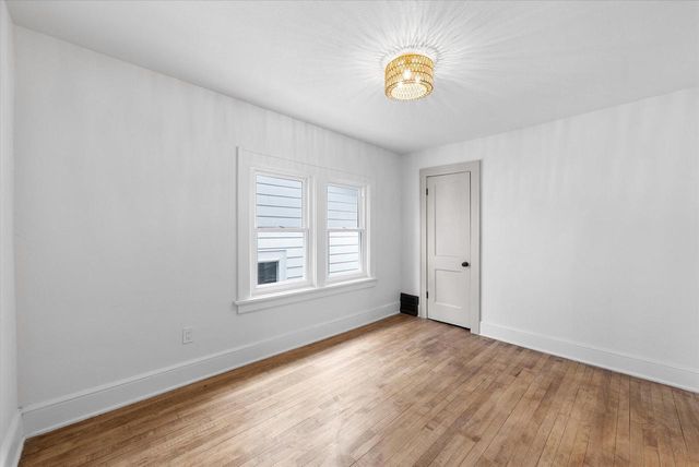 4036 N Stowell AVENUE, Shorewood, WI 53211