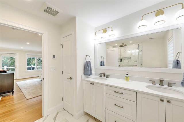 11 Shields Street, Newport, RI 02840