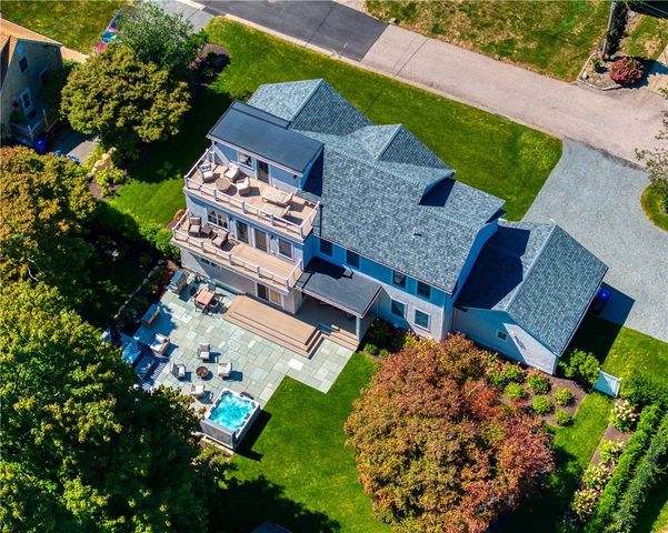 11 Shields Street, Newport, RI 02840