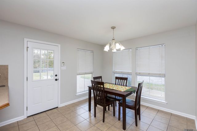 9532 Langham Dr, Baton Rouge, LA 70810