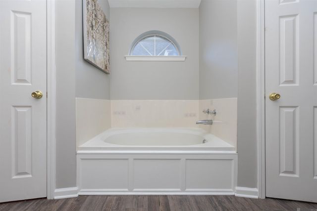 9532 Langham Dr, Baton Rouge, LA 70810