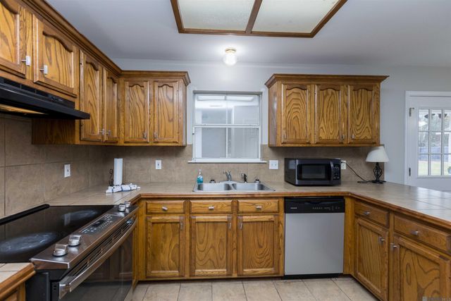 9532 Langham Dr, Baton Rouge, LA 70810