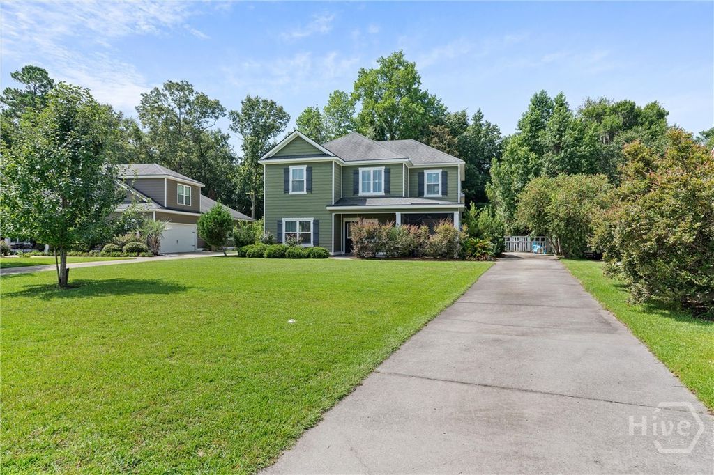 Image 1 of property listing at 166 Sunbury Drive, Richmond Hill, GA 31324