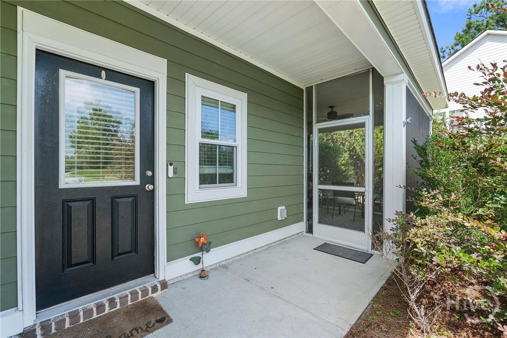 Image 3 of property listing at 166 Sunbury Drive, Richmond Hill, GA 31324