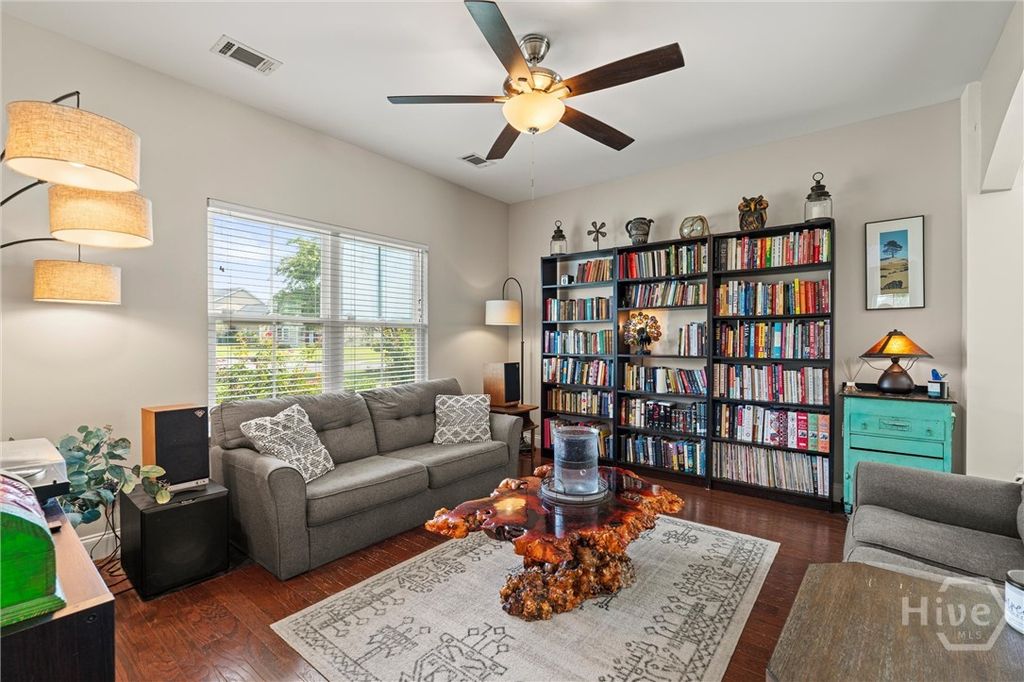 Image 7 of property listing at 166 Sunbury Drive, Richmond Hill, GA 31324