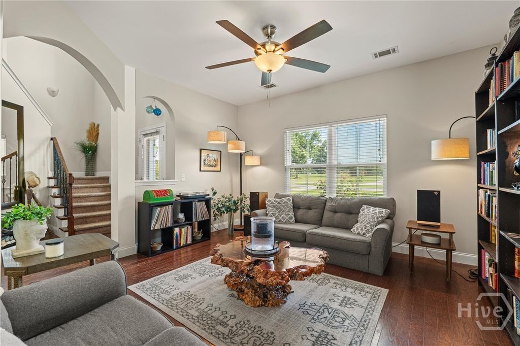 Image 8 of property listing at 166 Sunbury Drive, Richmond Hill, GA 31324