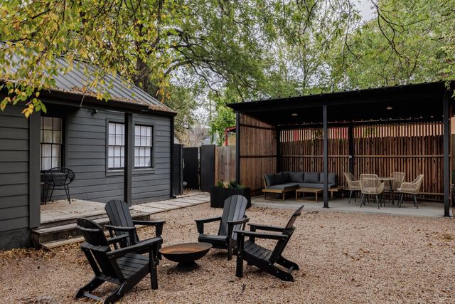 1404 Eva ST, Austin, TX 78704