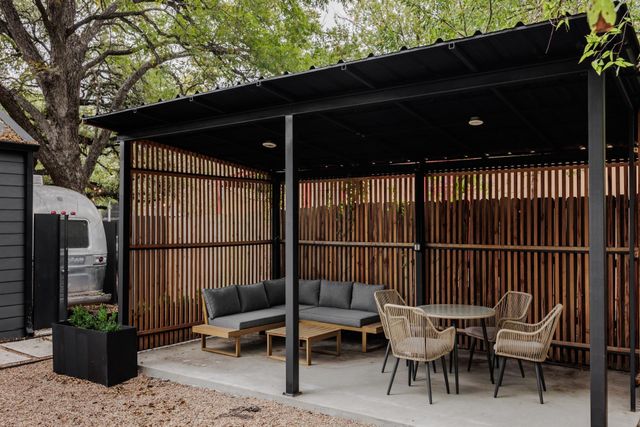 1404 Eva ST, Austin, TX 78704