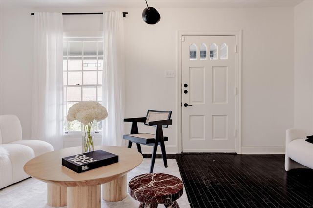 1404 Eva ST, Austin, TX 78704