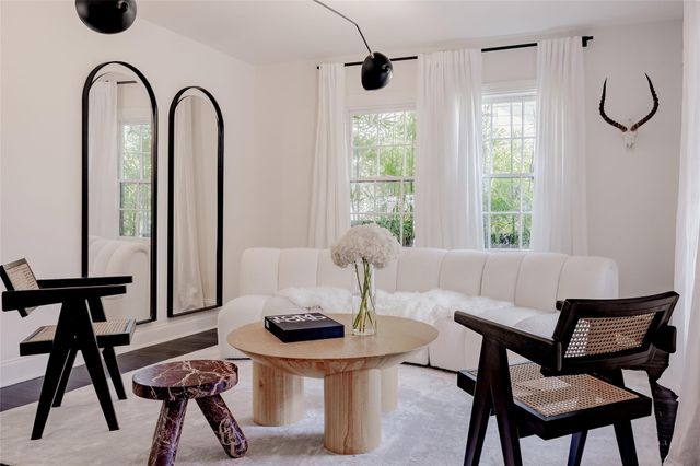 1404 Eva ST, Austin, TX 78704