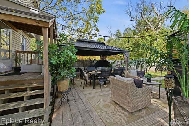 17128 Salem Street, Detroit, MI 48219