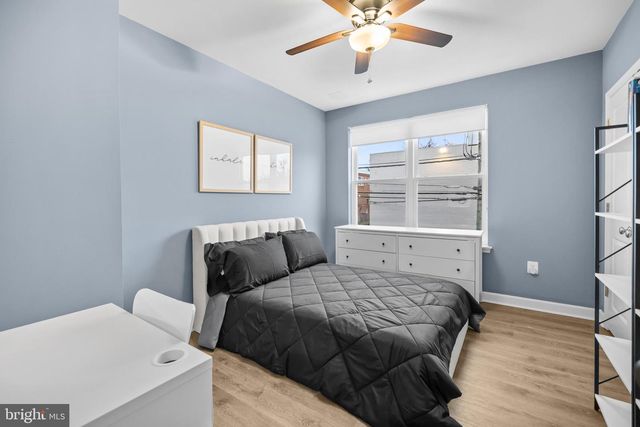 2210 HUNTER PL SE, Washington, DC 20020