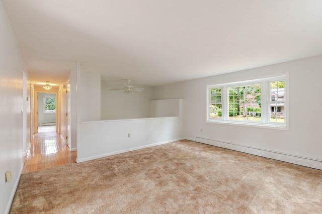 12 Amy Ave., Leominster, MA 01453