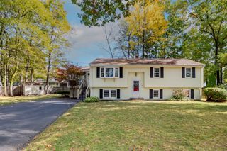 12 Amy Ave., Leominster, MA 01453