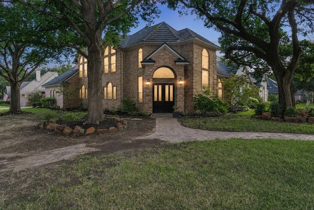 2700 Cottonwood Lane, Colleyville, TX 76034
