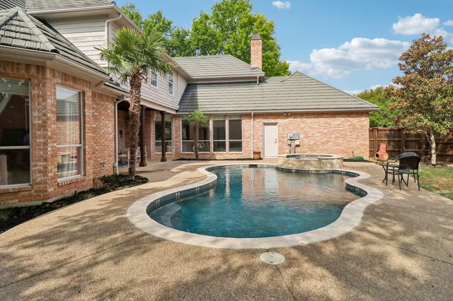 2700 Cottonwood Lane, Colleyville, TX 76034