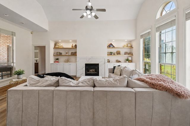2700 Cottonwood Lane, Colleyville, TX 76034