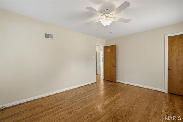 216 Turf Court, Webster Groves, MO 63119