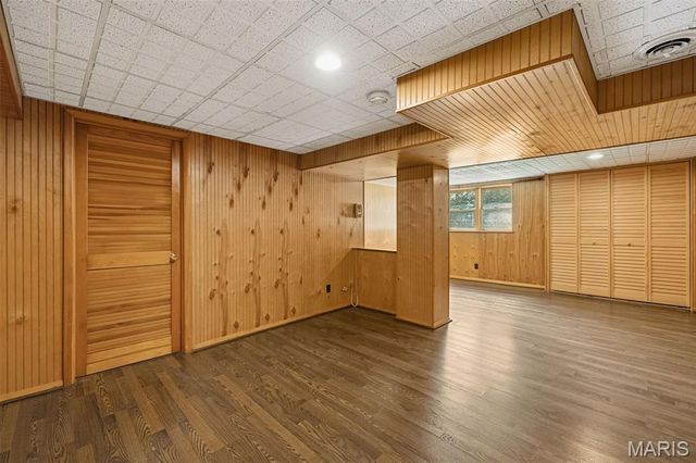 216 Turf Court, Webster Groves, MO 63119