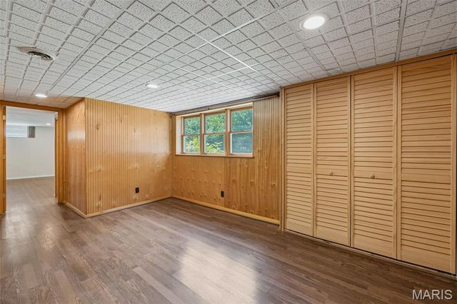 216 Turf Court, Webster Groves, MO 63119