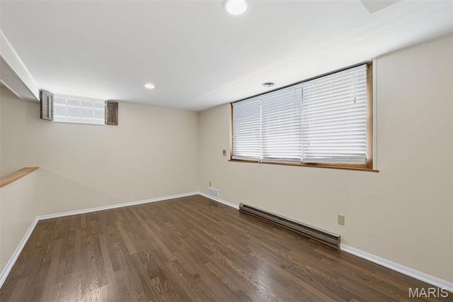 216 Turf Court, Webster Groves, MO 63119