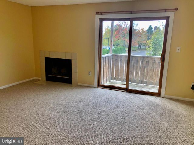 1802 RAVENS CREST DR E, Plainsboro, NJ 08536