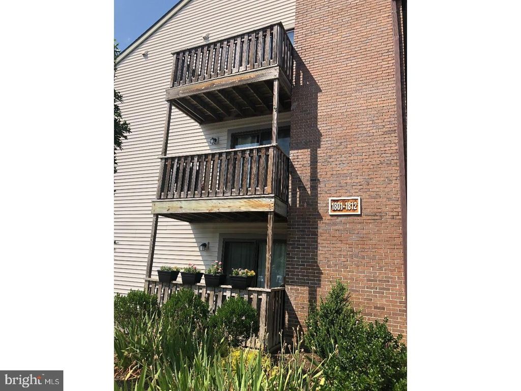 1802 RAVENS CREST DR E, Plainsboro, NJ 08536