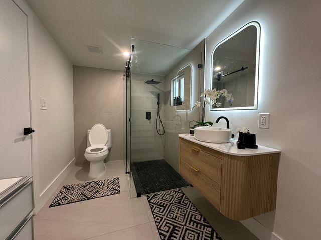 2490 Andros Lane, Fort Lauderdale, FL 33312