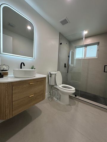 2490 Andros Lane, Fort Lauderdale, FL 33312