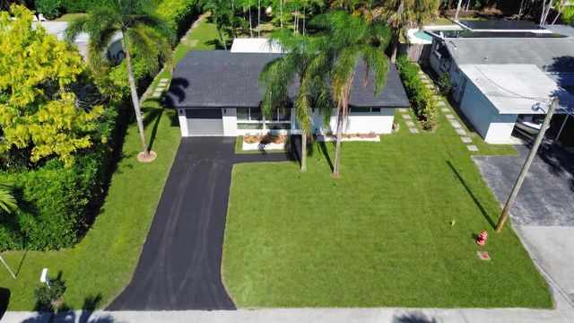 2490 Andros Lane, Fort Lauderdale, FL 33312