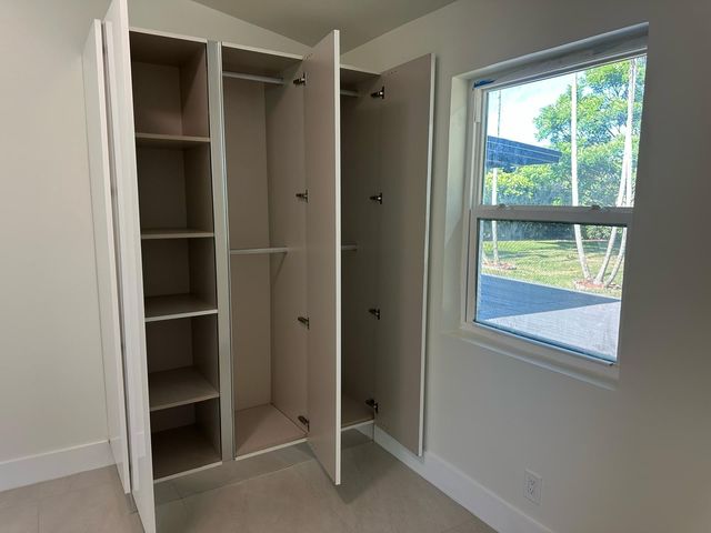 2490 Andros Lane, Fort Lauderdale, FL 33312