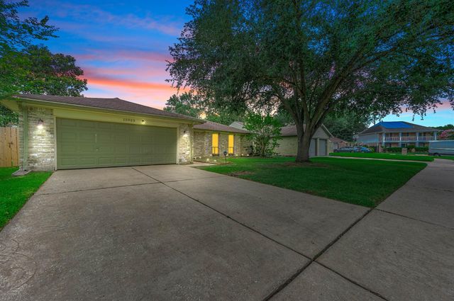 15923 Dunmoor Drive, Houston, TX 77059