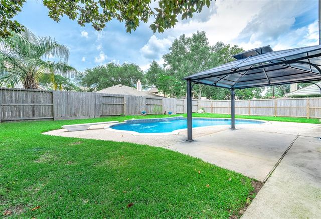 15923 Dunmoor Drive, Houston, TX 77059