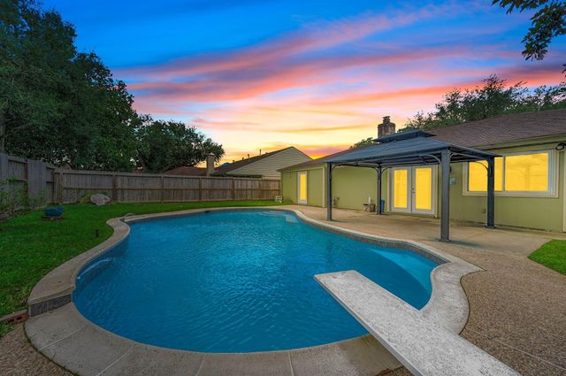 15923 Dunmoor Drive, Houston, TX 77059