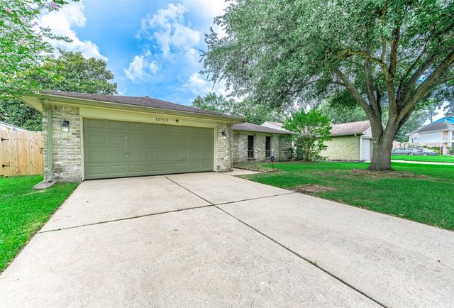 15923 Dunmoor Drive, Houston, TX 77059