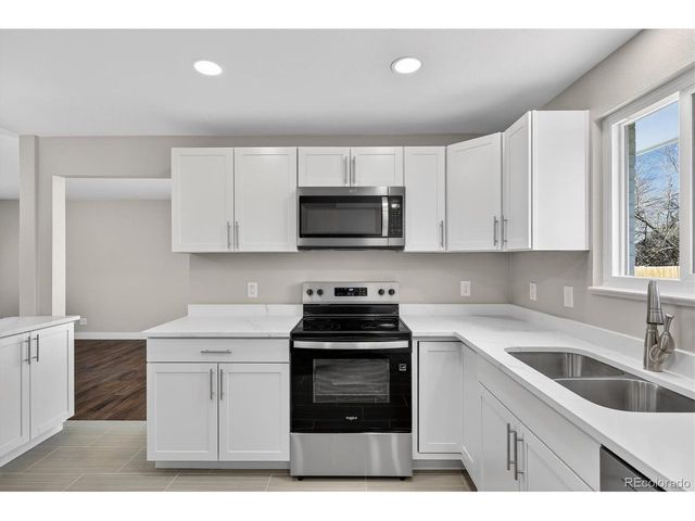 734 S 8th Ave, Brighton, CO 80601