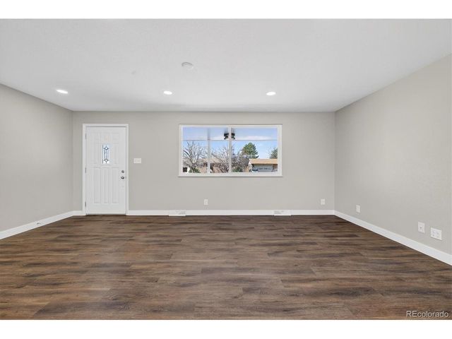 734 S 8th Ave, Brighton, CO 80601