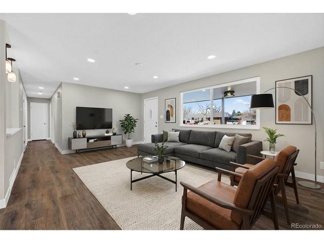 734 S 8th Ave, Brighton, CO 80601