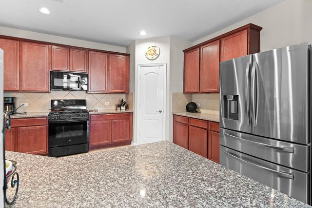 8017 Bassano DR, Round Rock, TX 78665