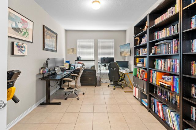 8017 Bassano DR, Round Rock, TX 78665