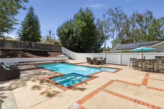22382 Pepper Lane, Lake Forest, CA 92630