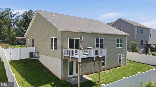 54 LARIMAR LN, Inwood, WV 25428
