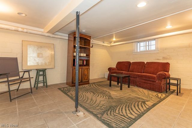 3821 Montevista Road, Cleveland Heights, OH 44121