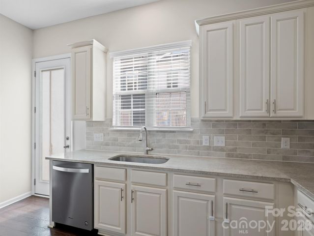 1112 Doveridge Street, Charlotte, NC 28273